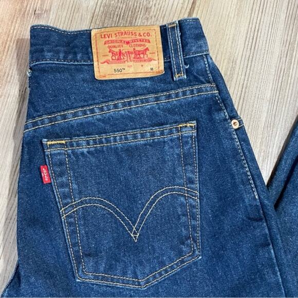 Levi's 550 Classic Relaxed Dark Wash Rigid Jeans - size 14 - Picture 9 of 11